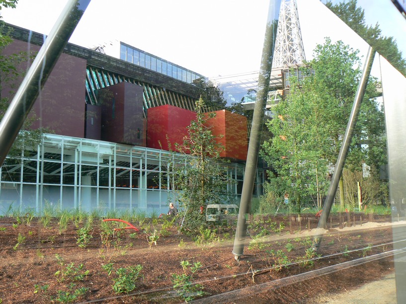 cote quai brandy: exterieur musee quai branly 018